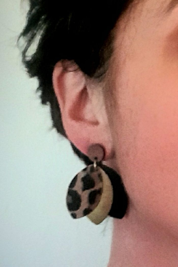 Boucles d'oreilles cuir et bois - photo numéro 6