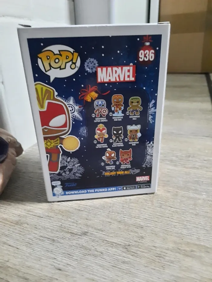 Pop Marvel - n°936 _ Gingerbread Capitain Marvel. - photo numéro 3