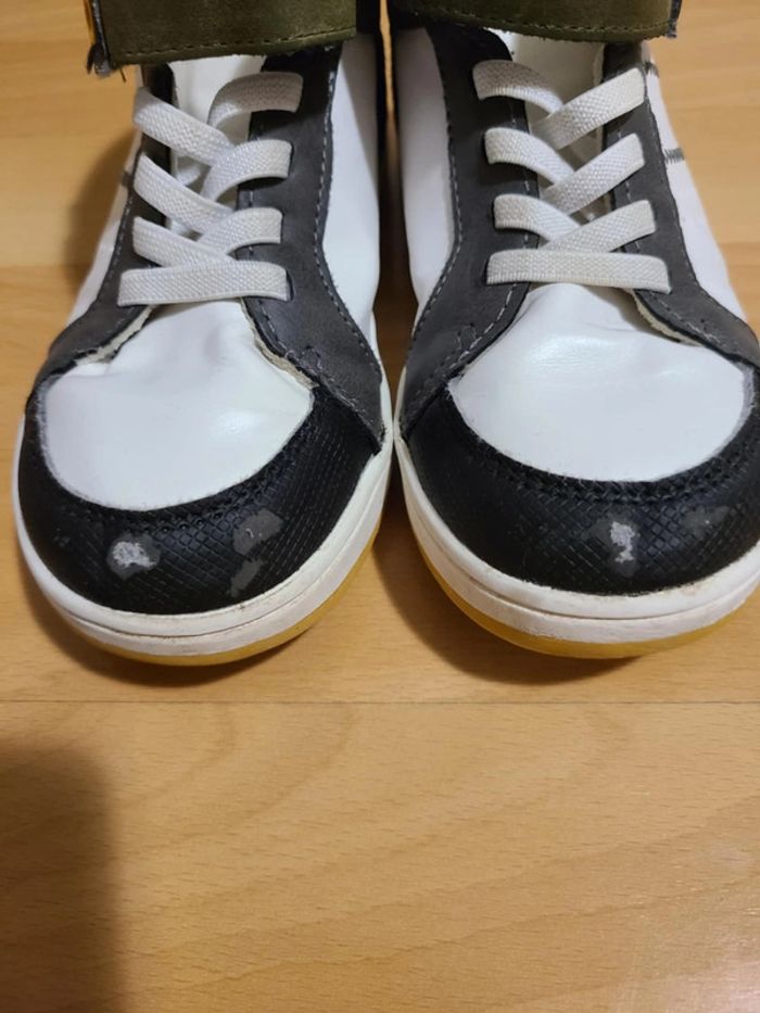 Chaussures montantes kaki et blanc • Gémo • pointure 27 - photo numéro 3