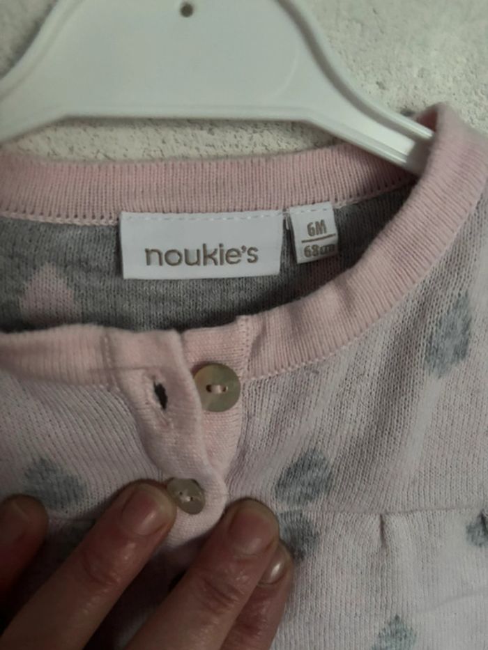 Combinaison noukie’s taille 6 mois - photo numéro 4