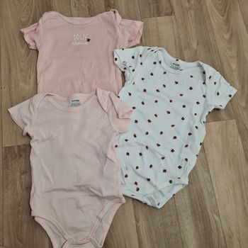 Lot de 3 bodys 18 mois kiabi