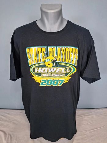 T-shirt imprimé gildan vintage football US Howell Highlanders 2007 – Playoff Team (500)