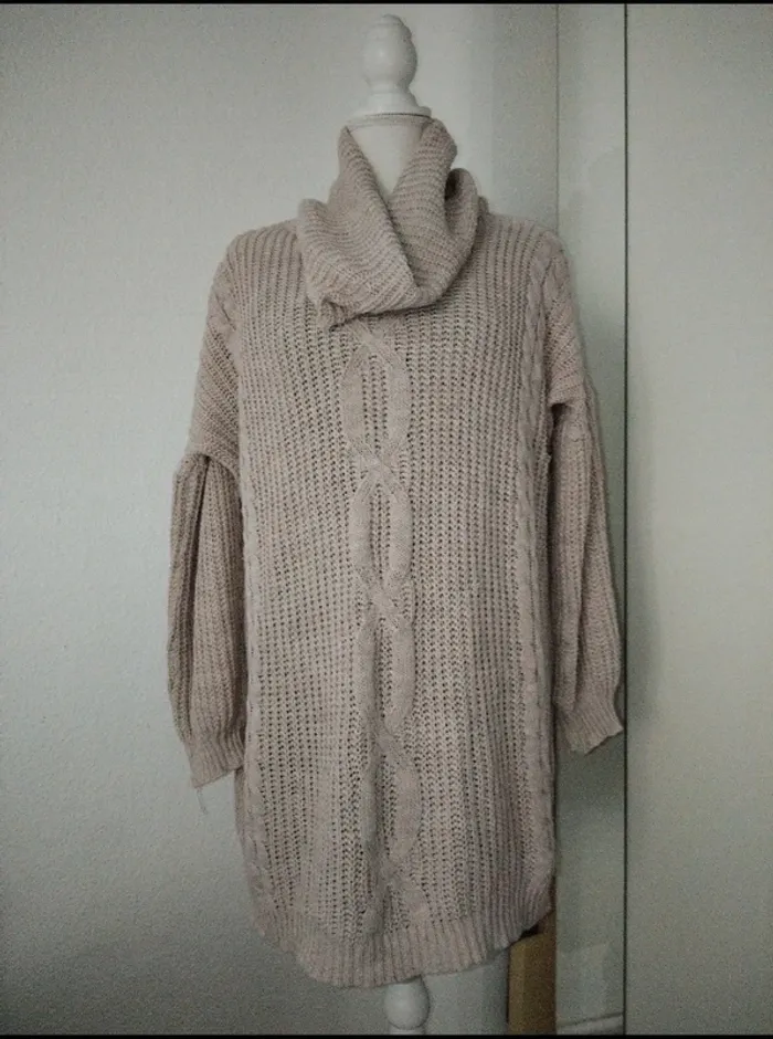 Pull long en laine col roulé femmes