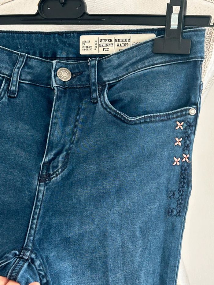 Jean taille haute Esmara taille 38 - photo numéro 2