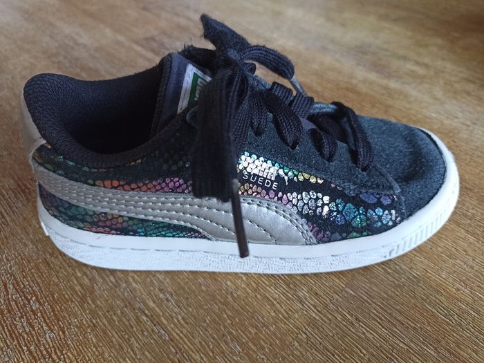 Chaussures enfant PUMA Suède taille 25 - photo numéro 2