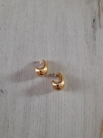 Boucles d'oreilles gouttes d'eau dorées