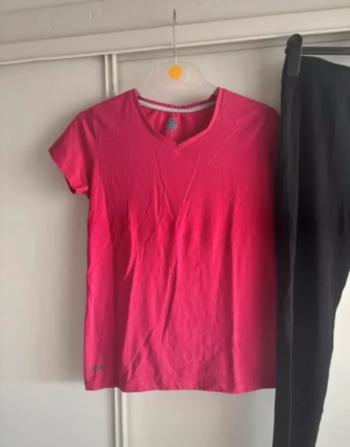 Tenue de sport taille S/M 📦 - photo numéro 2