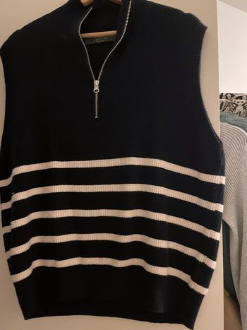 Pull san manche bleu marine