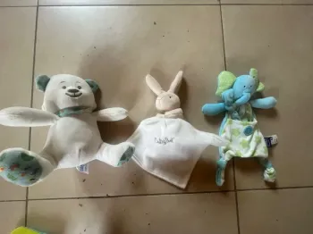 Lot de 3 doudous bébé neuf