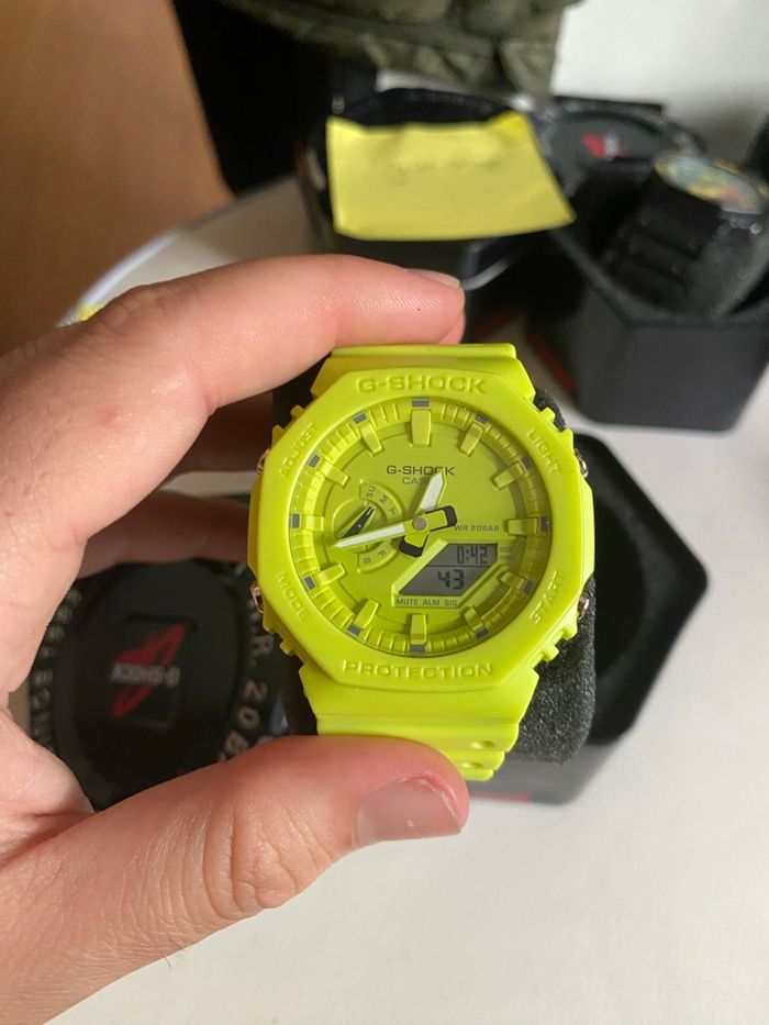 Montre G Shock jaune fluo - photo numéro 2
