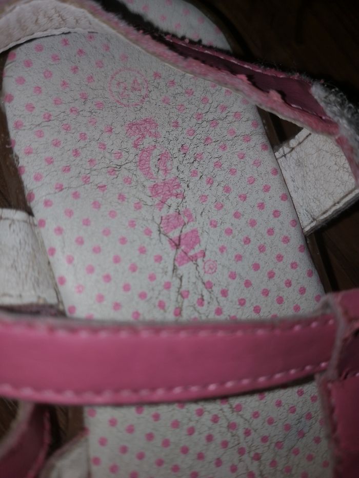 Chaussure été, sandalettes, claquettes p.24 - photo numéro 3