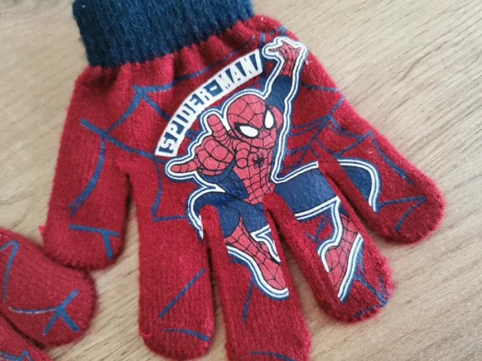 Gants spiderman 5/6 ans - photo numéro 2
