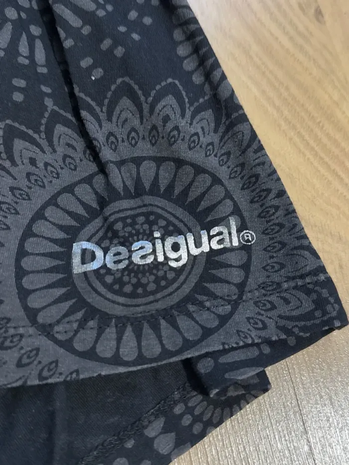 Robe noire desigual - photo numéro 5