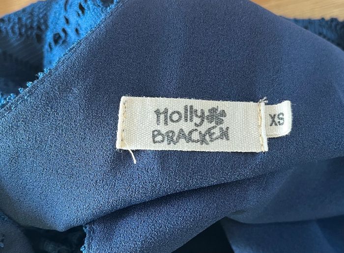 💙 Robe courte dos nu en dentelle bleu marine Molly Bracken taille xs Navy Blue Lace Short Dress - photo numéro 7