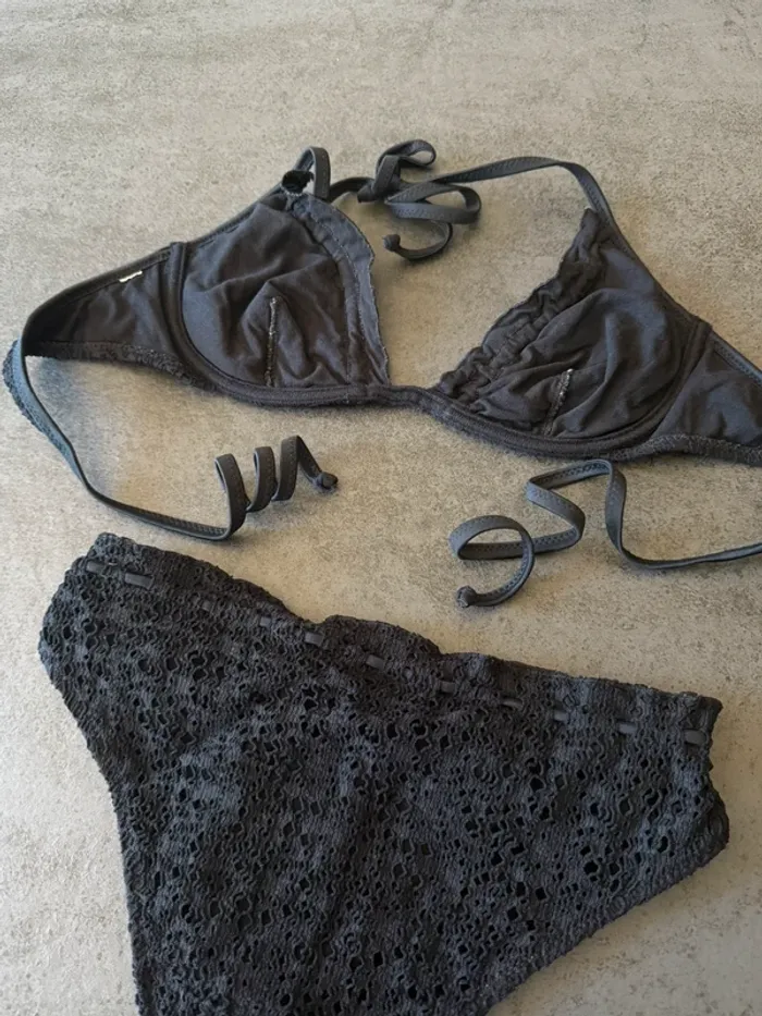 Maillot de bain 2 pièces noir - Taille 38 - photo numéro 2