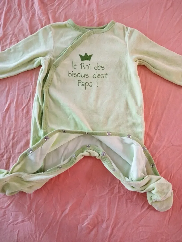 * Pyjama chaud vert pomme Le Roi des bisous c'est Maman T6M Grain de blé - photo numéro 2
