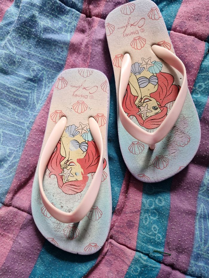 Jolies petites tongs sirène - photo numéro 2