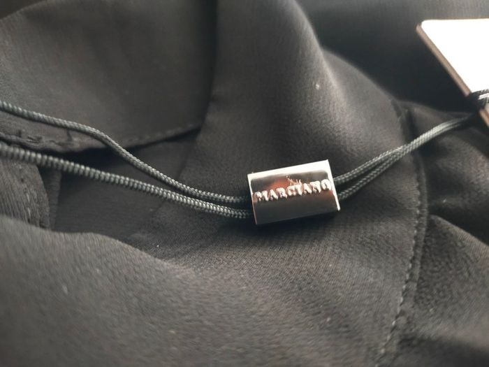 Robe noire élégante Marciano – T. 38/40 - photo numéro 9