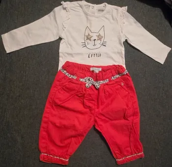 Ensemble t-shirt et pantalon 6 mois