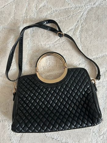 Sac à main noir avec ance