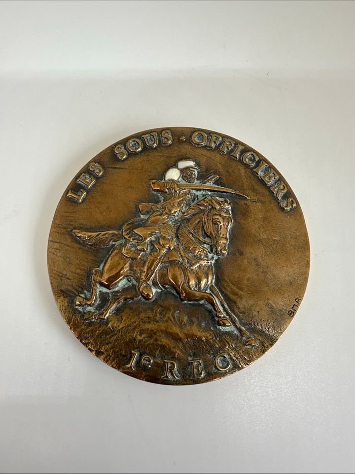 07- Belle Médaille En Bronze Légion Étrangère - Les S/off- 1REC / French Medal - photo numéro 3