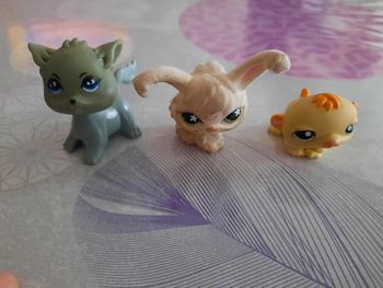 Lot de 3 animaux dont 2 Littlest Pet Shop (Lapin &  Hamster) & 1 chat.