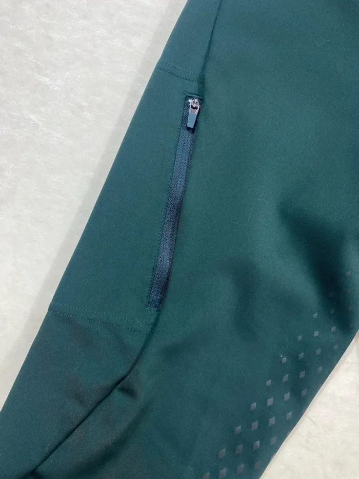 👖 Legging Fouganza – Vert sapin – Taille M – Full grip – Très bon état - photo numéro 3