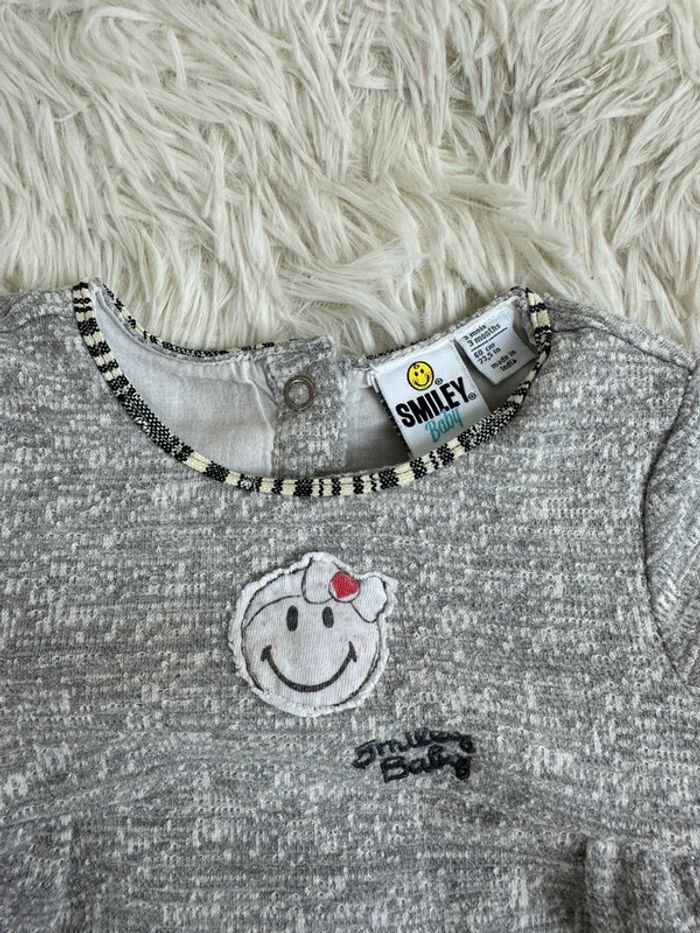 🌟 Robe grise Smiley Baby – Taille 3 mois - photo numéro 2