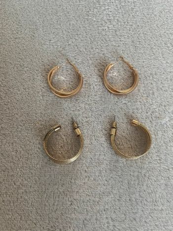 Lot de 2 paires de boucles d’oreilles dorées