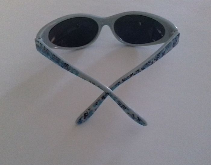 Lunette de soleil bombée bleue enfant - Complices - - photo numéro 4