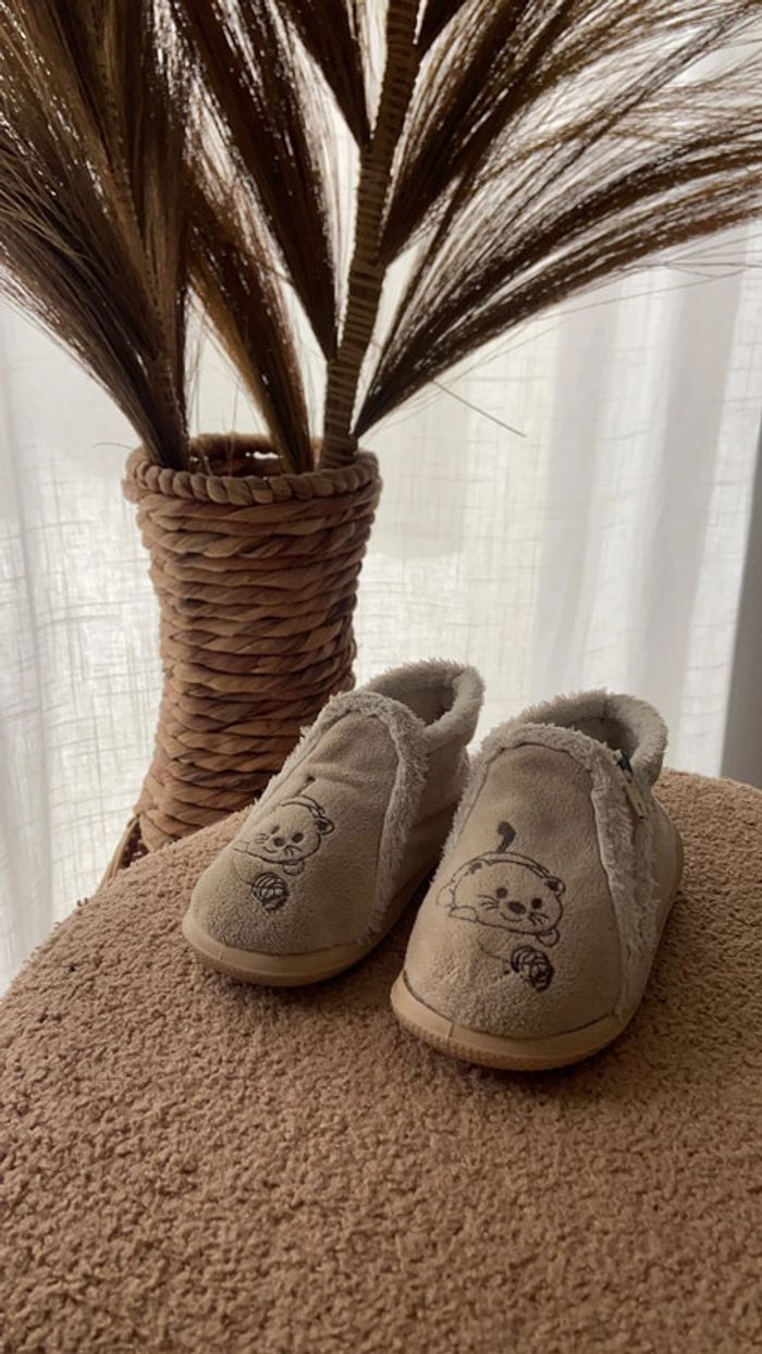 Lot chaussons 18 / 20 / 22 - photo numéro 2
