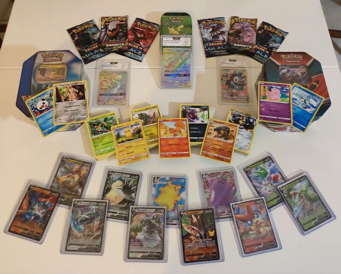 Lot de 500 cartes Pokémon + 2 Ultra Rare V ou V Max + 25 reverses/holo