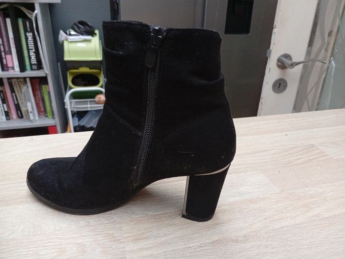 Bottines noires à talons taille 39 - photo numéro 4
