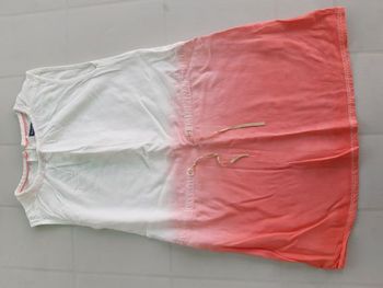 Robe bi couleur 4 ans parfait état