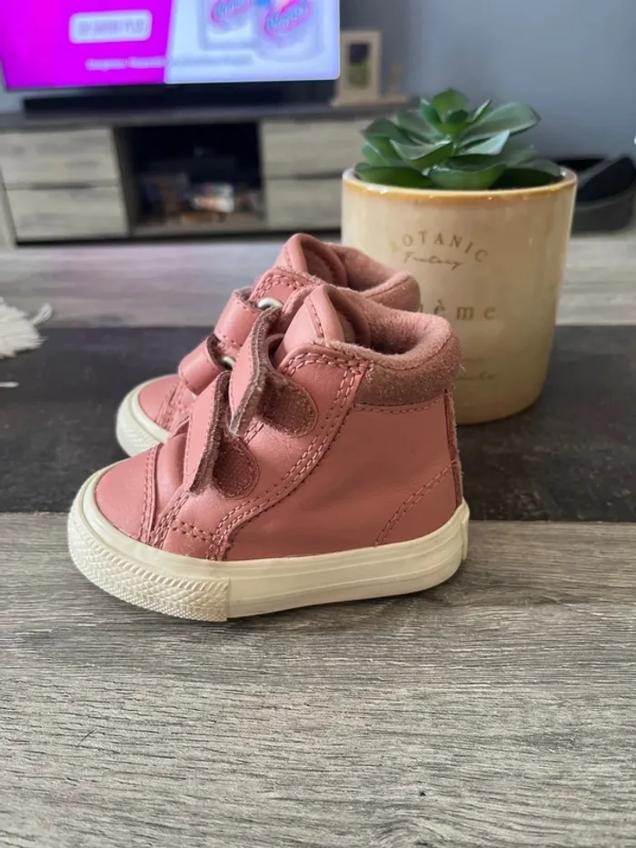 Converse 18 - photo numéro 2