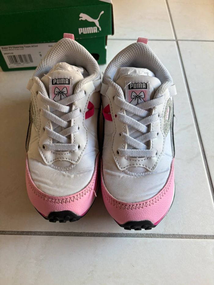 Baskets roses et noires puma - photo numéro 3