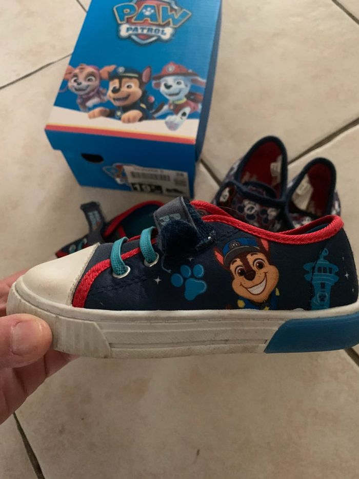 Chaussures pat patrouille taille 26 - photo numéro 2
