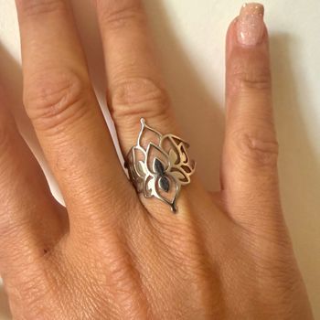 Bague lotus argentée 