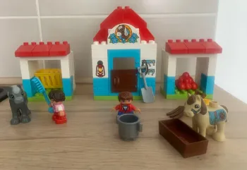 Le poney club de la ferme Lego Duplo 10868