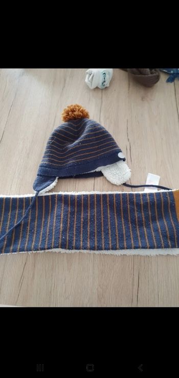 Bonnet et écharpe