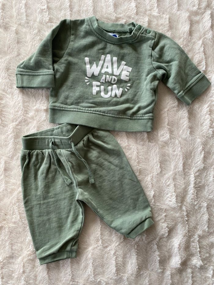 Ensemble jogging mots d’enfants
