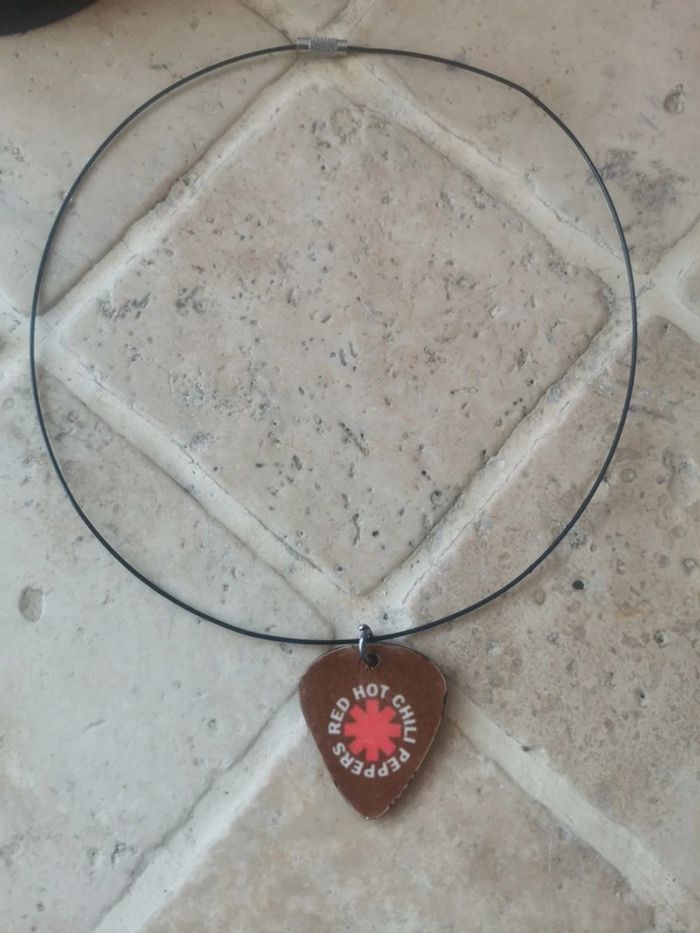 Collier Red Hot Chili Peppers