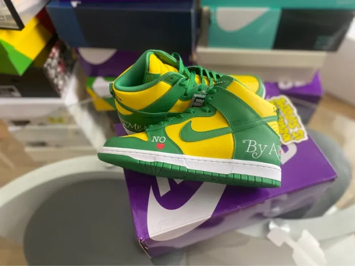 Nike SB dunk high supreme By any means Brazil