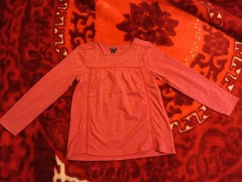 Tee-shirt manches longues rose avec broderies