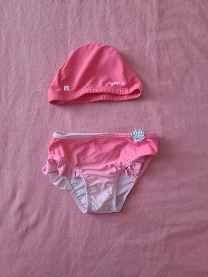 Maillot de bain avec bonnet de bain