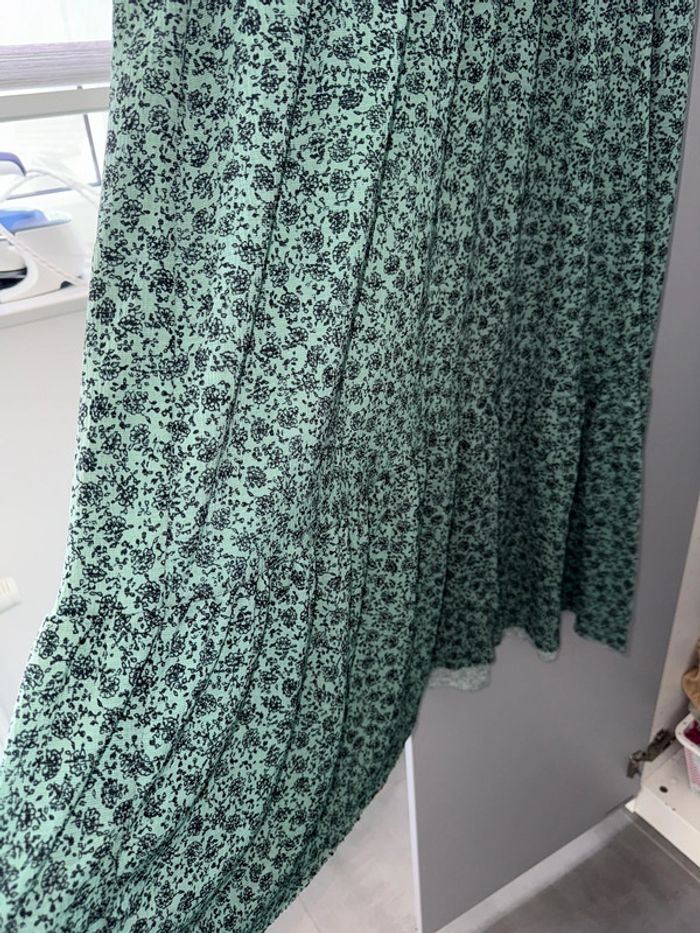 Robe zara fleurie vert neuf - photo numéro 5