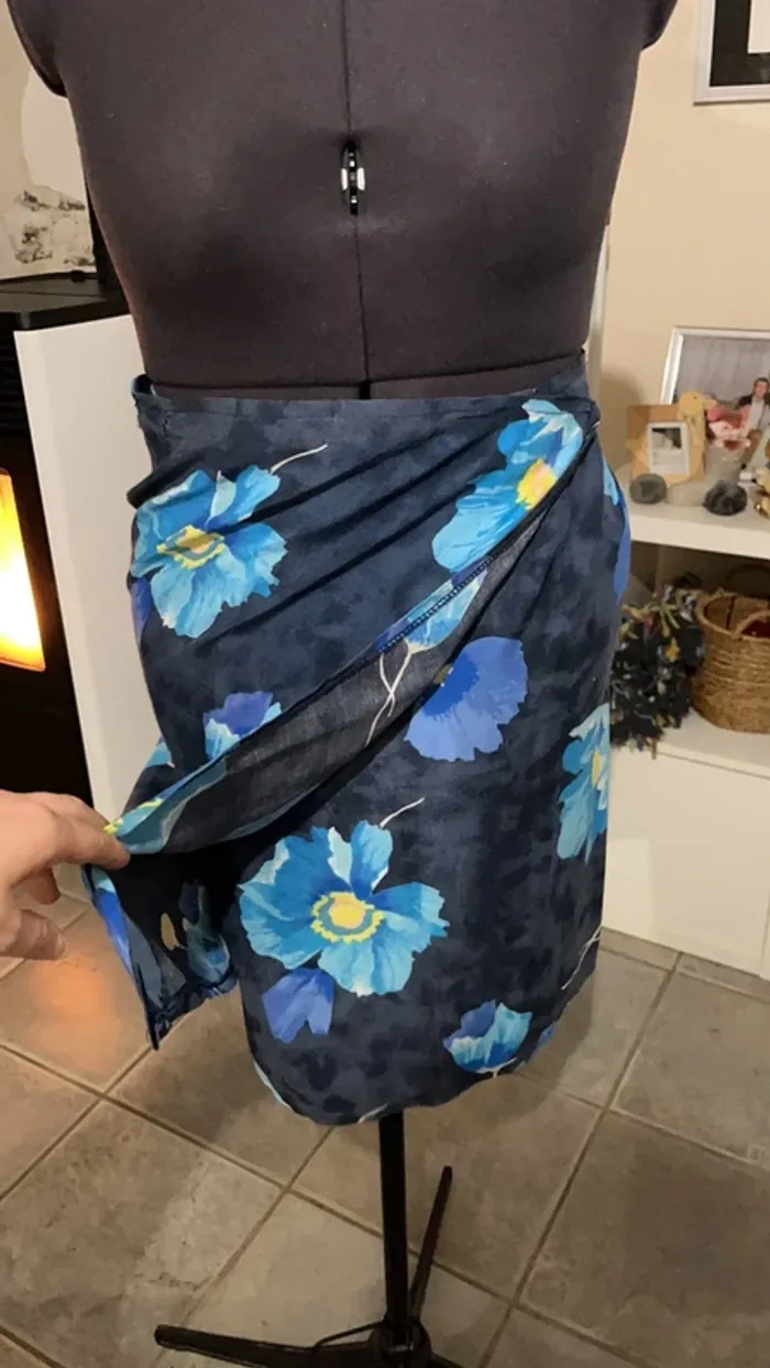 Jupe porte feuille - photo numéro 2