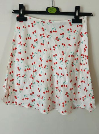 Jupe à motifs cerise, blanche et rouge, Zara