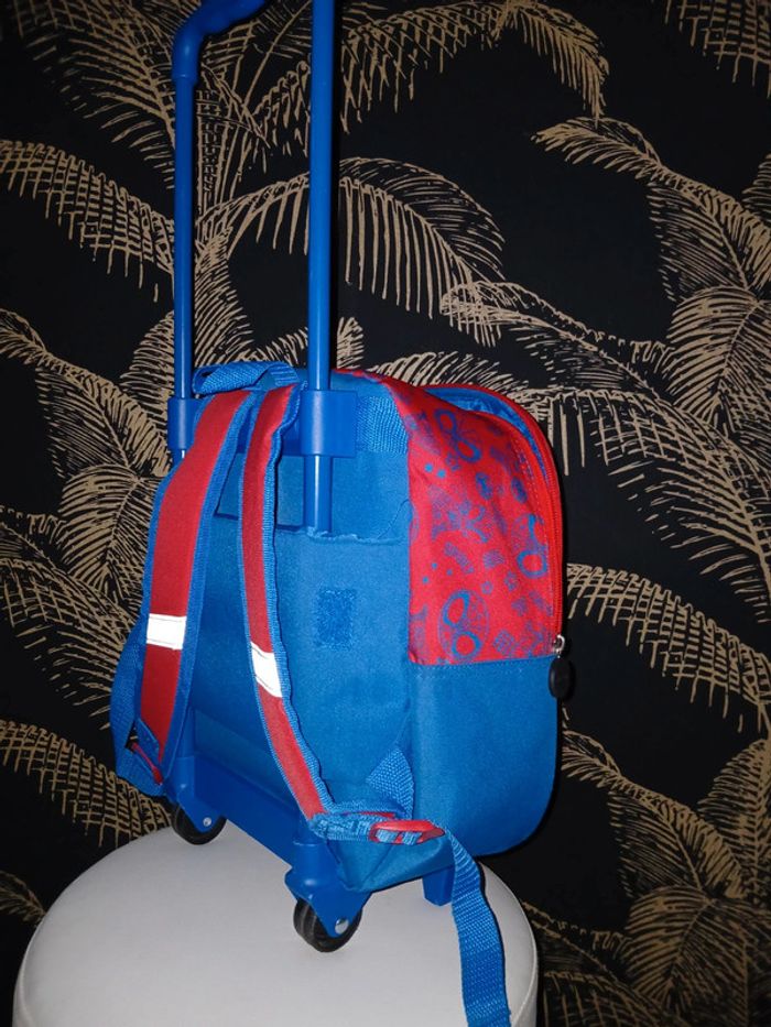 💙 Cartable à roulettes Spidey. - photo numéro 3