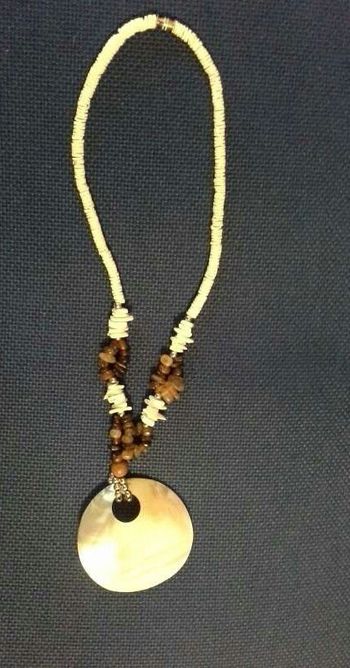 Collier nacre et perles